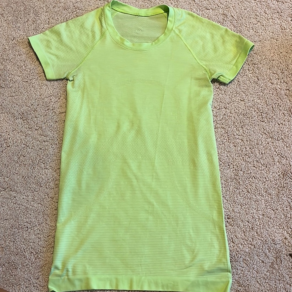 Lululemon light green swiftly tech